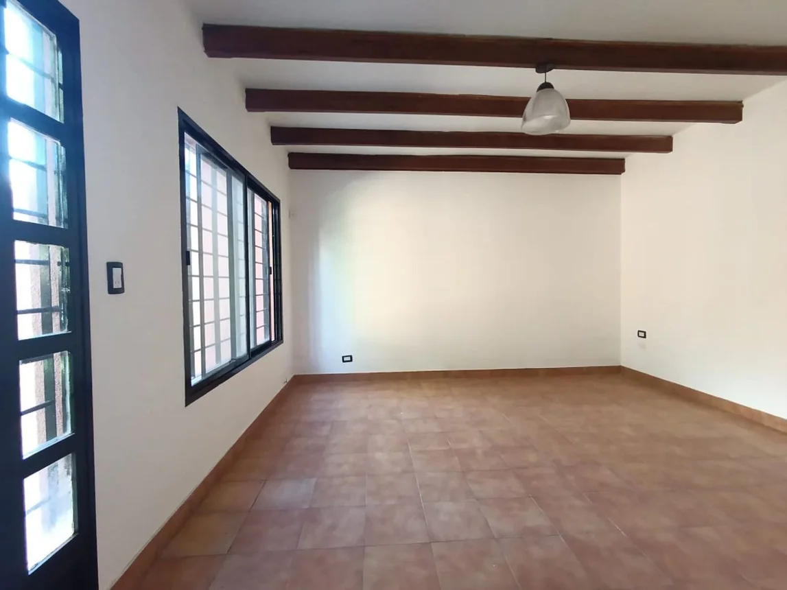 Casa de 4 ambientes en venta en Hurlingham, Diego de Carvajal 800, foto 4