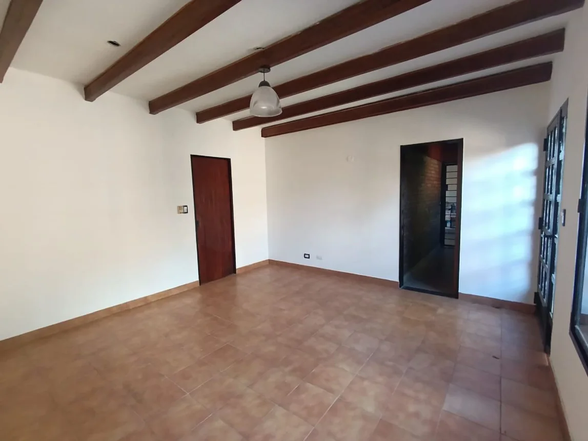 Casa de 4 ambientes en venta en Hurlingham, Diego de Carvajal 800, foto 3