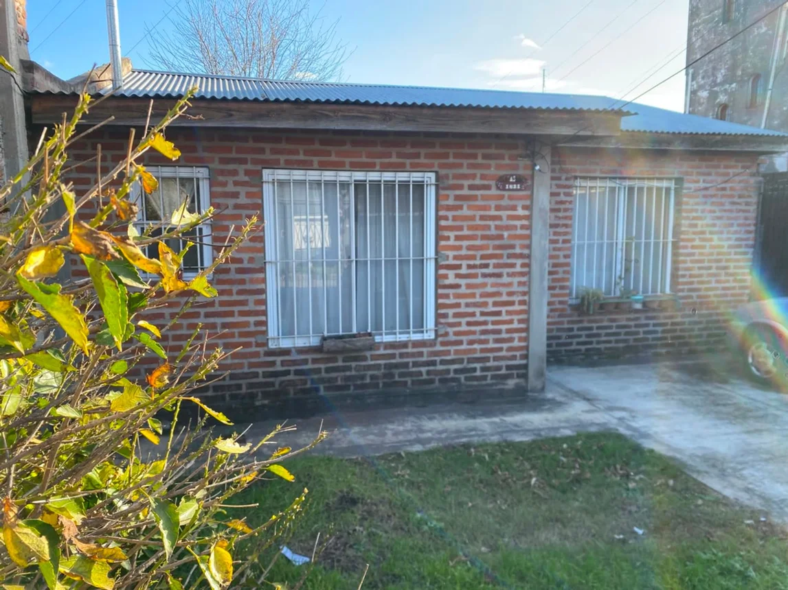 Casa de 4 ambientes en venta en Aldo Bonzi, Marcos Sastre 1800