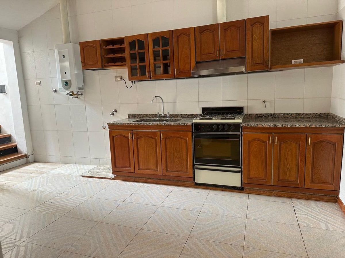 CASA EN VENTA LOS PINOS 2 DORM ZONA GRAND BOURG - foto 3
