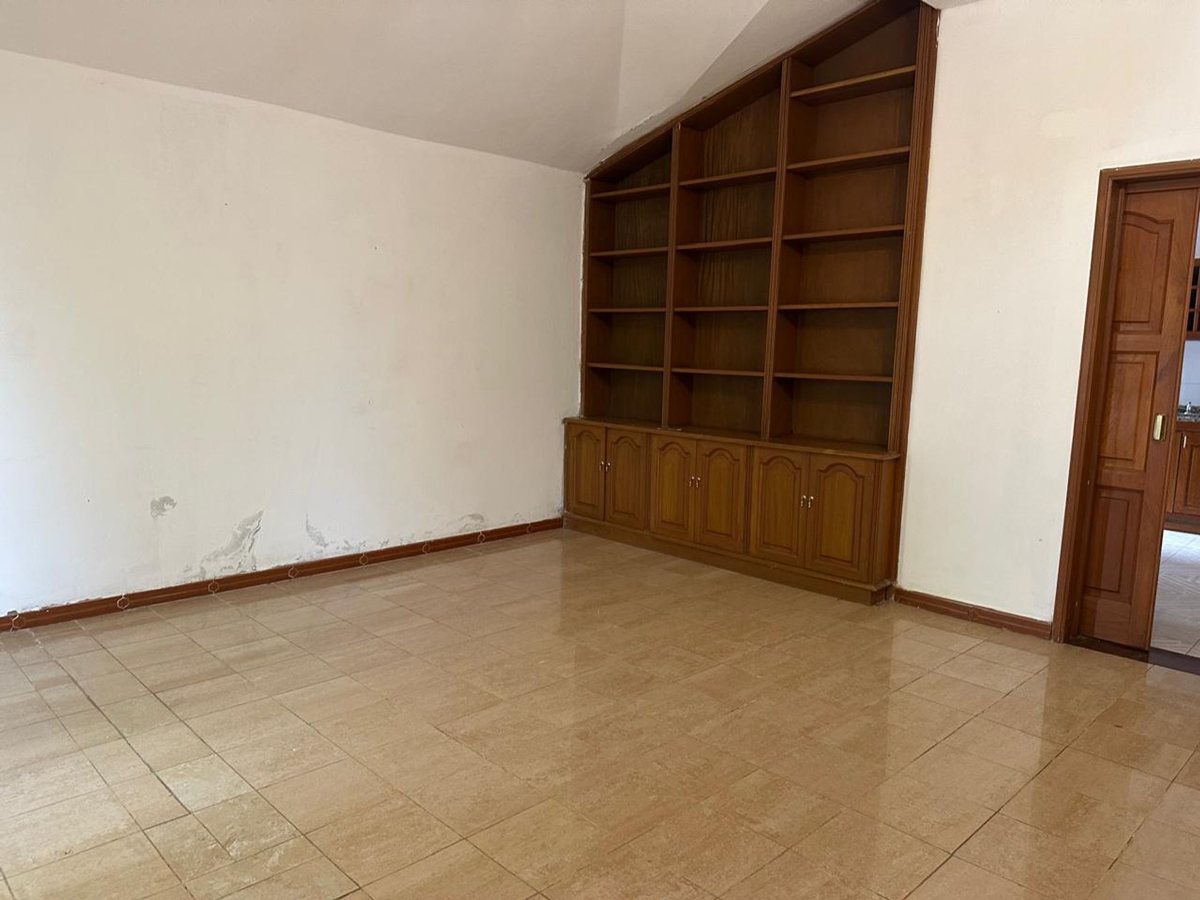 CASA EN VENTA LOS PINOS 2 DORM ZONA GRAND BOURG - foto 5