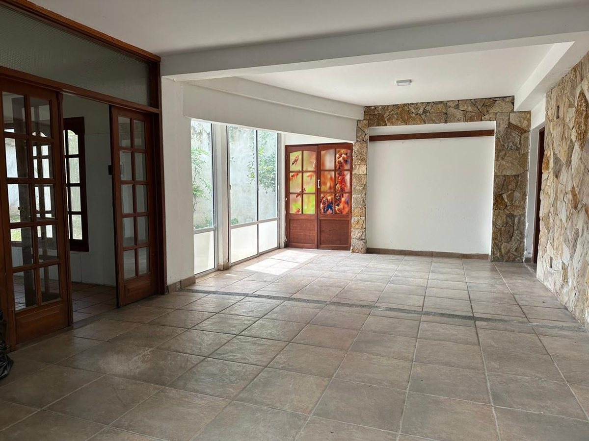 CASA EN VENTA LOS PINOS 2 DORM ZONA GRAND BOURG - foto 12