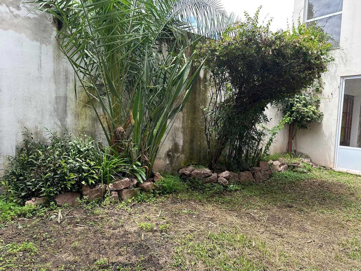 CASA EN VENTA LOS PINOS 2 DORM ZONA GRAND BOURG - foto 14