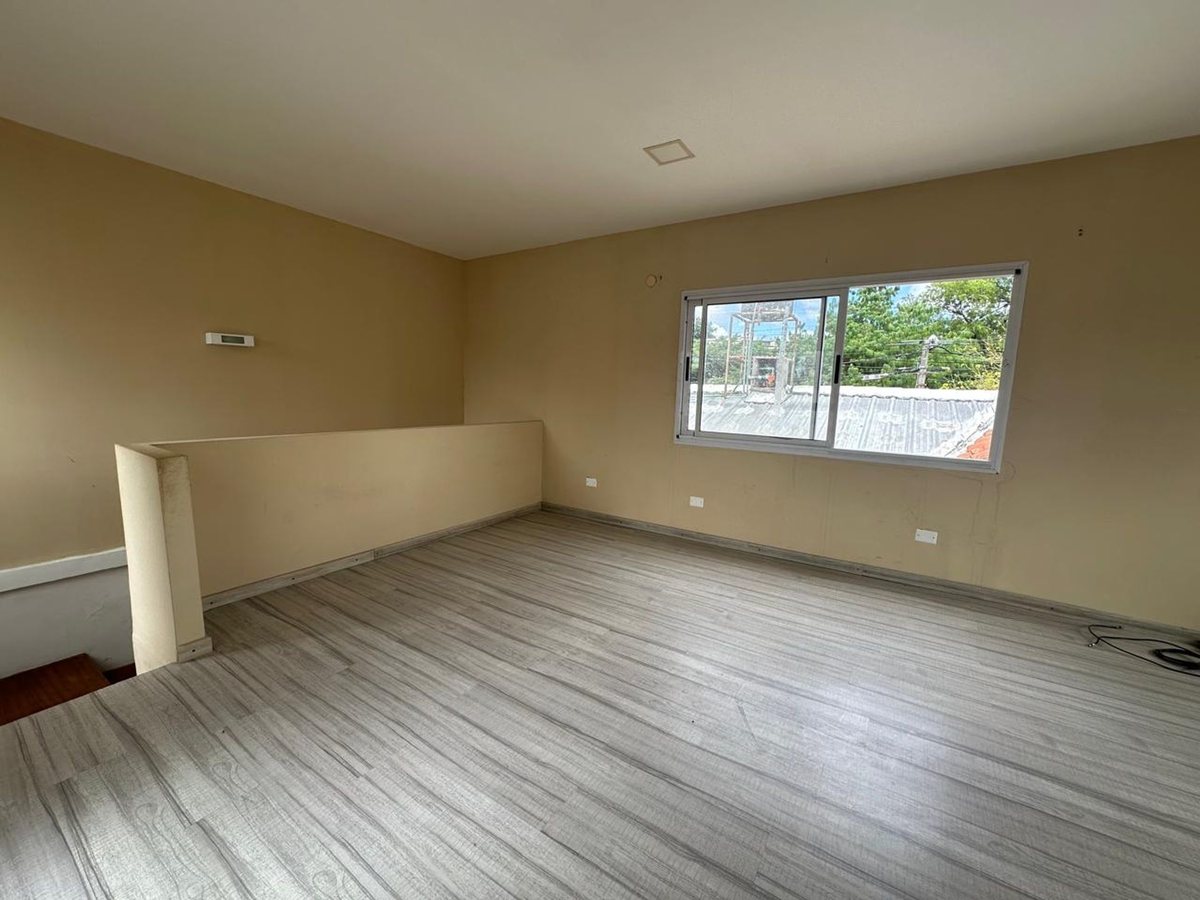 CASA EN VENTA LOS PINOS 2 DORM ZONA GRAND BOURG - foto 6