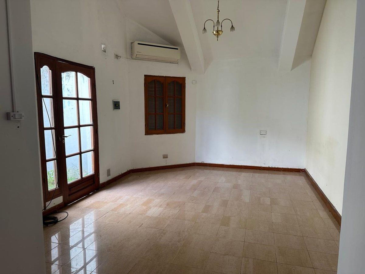 CASA EN VENTA LOS PINOS 2 DORM ZONA GRAND BOURG - foto 11