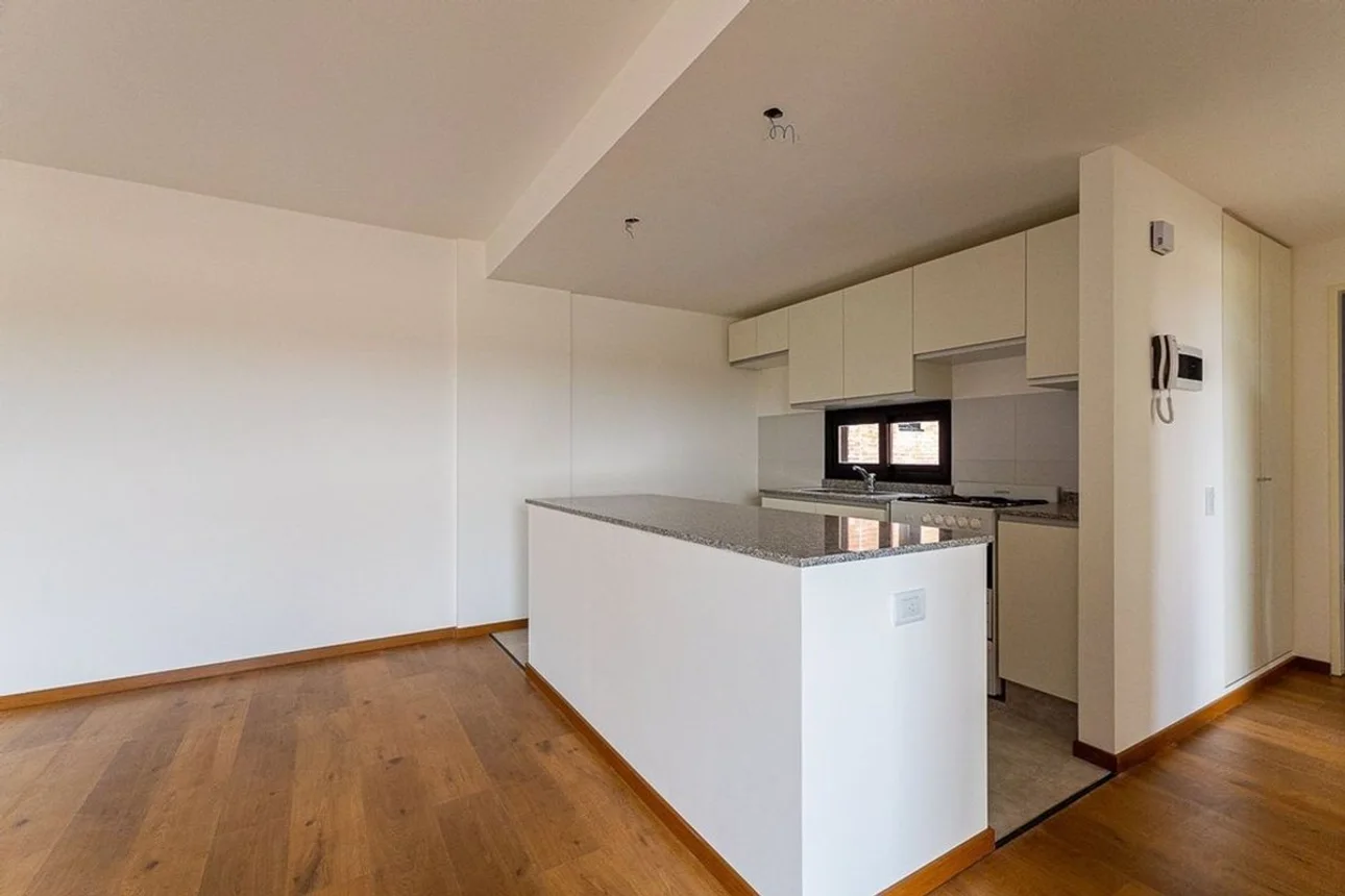 Venta departamento 1 dormitorio con cochera bauen, foto 1