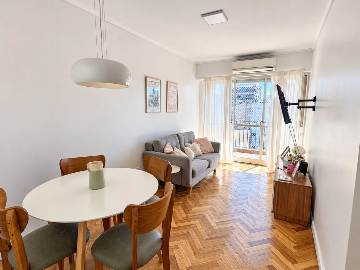 Departamento de 3 ambientes en venta en Recoleta, Avenida Santa Fe 2200
