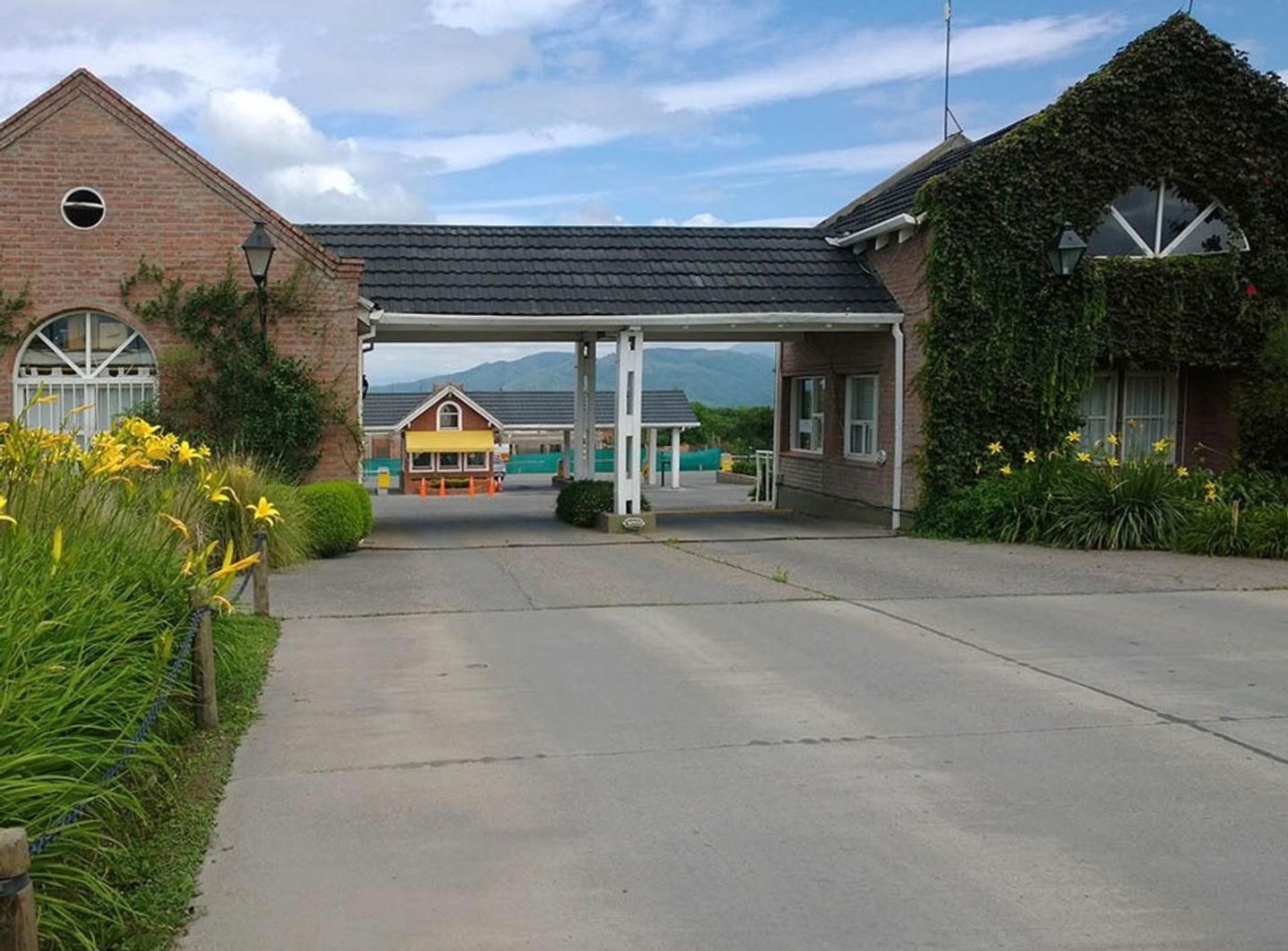 TERRENO EN VENTA CLUB DE CAMPO EL TIPAL 2500 M2 - foto 4