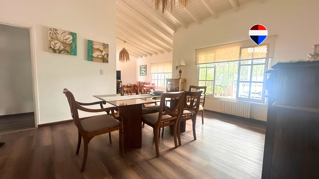 CASA CON PILETA EN VENTA EN GRAND BOURG MAS DEPTO