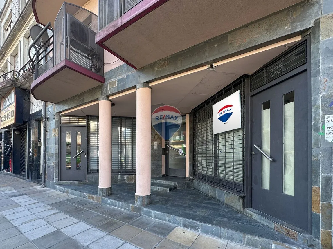 Semipiso de 3 ambientes en venta en Piñeyro, Avenida Galicia 700, foto 2