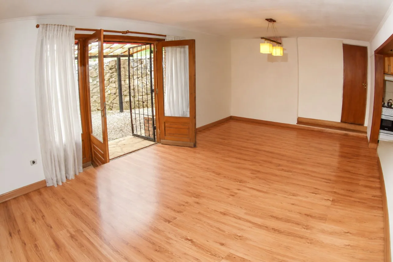 Casa de 5 ambientes en venta en San Carlos de Bariloche, Tarija 600, foto 2
