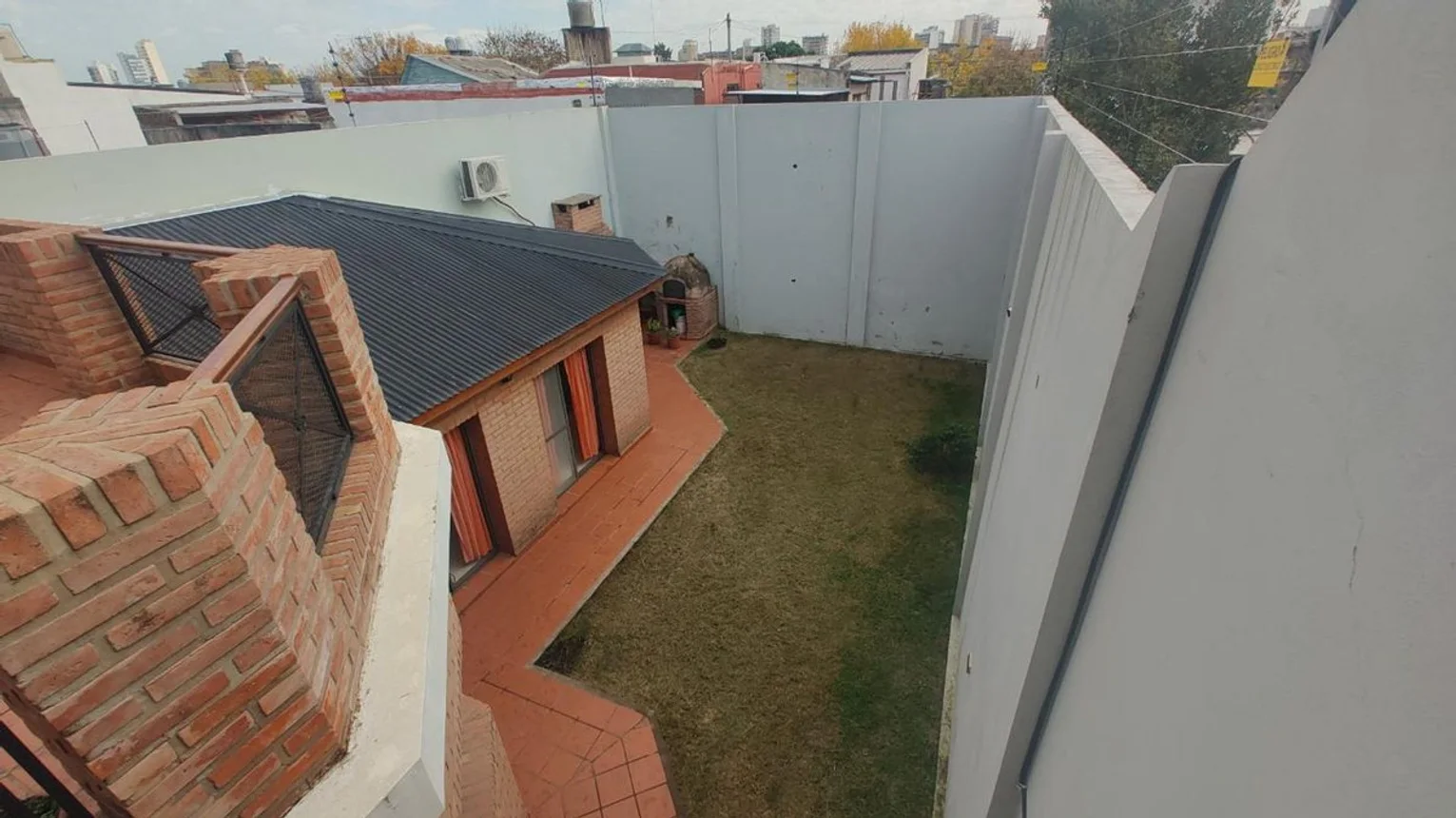 Casa de 4 ambientes en venta en Sarandí, Pasaje Canning 2600, foto 2