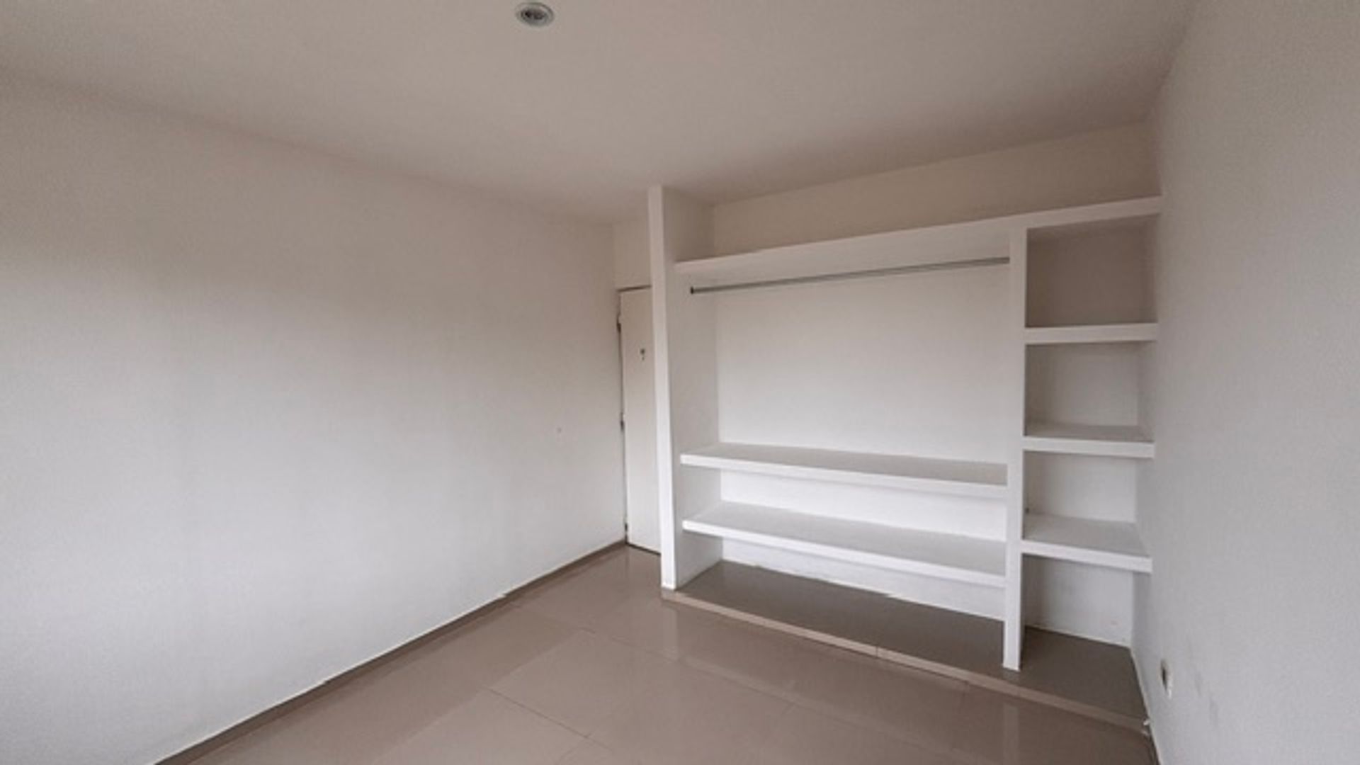CASA VENTA JARDINES DE SAN LORENZO ACEPTA PERMUTA - foto 5
