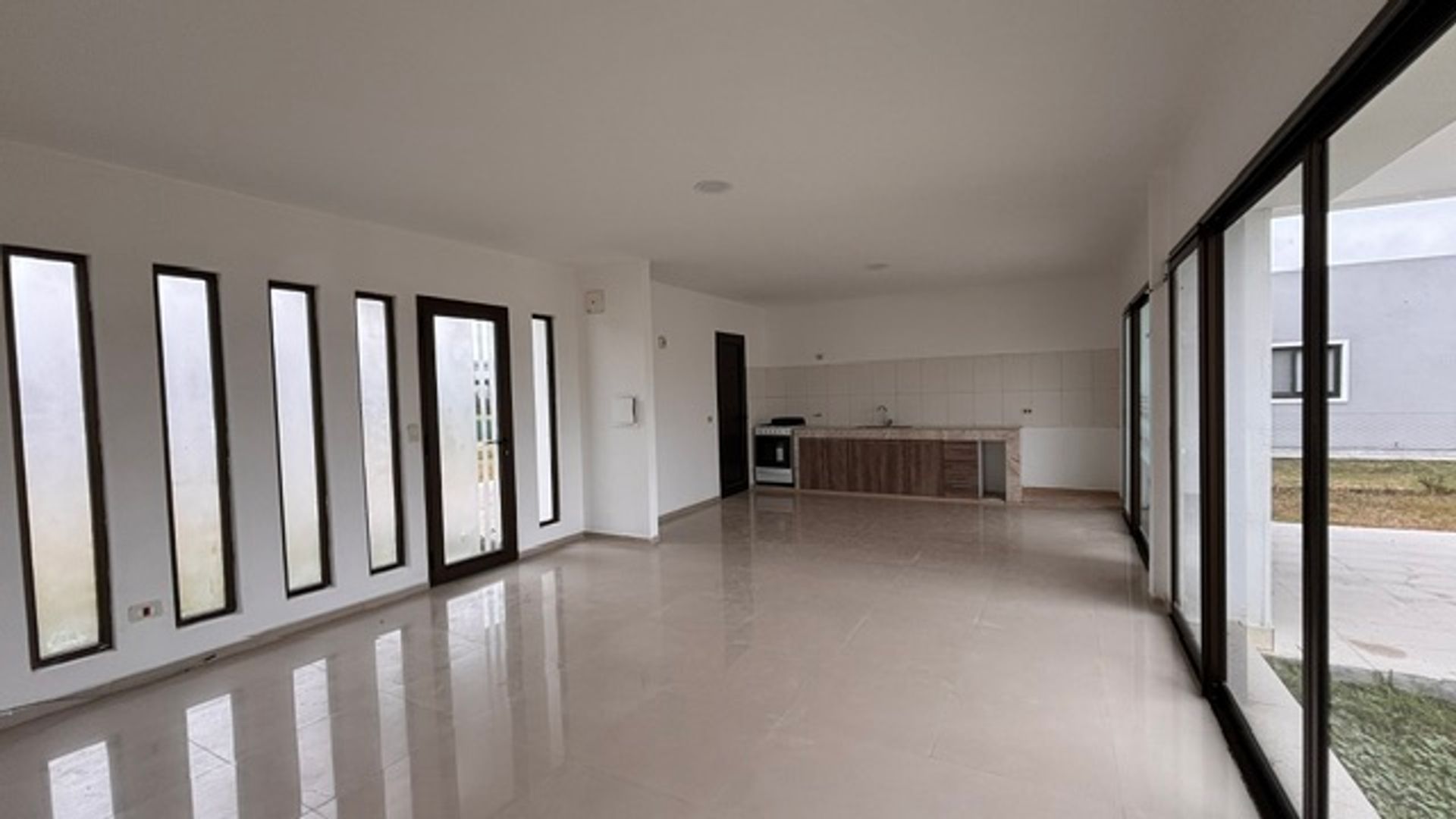 CASA VENTA JARDINES DE SAN LORENZO ACEPTA PERMUTA - foto 3