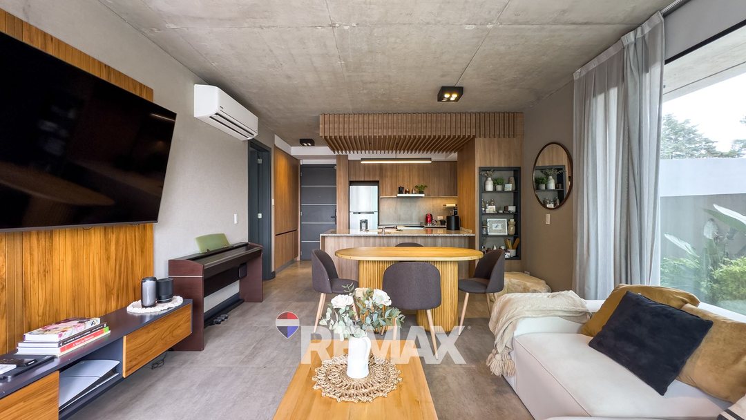 DEPARTAMENTO 3 AMBIENTES VENTA CON JARDIN CANNING
