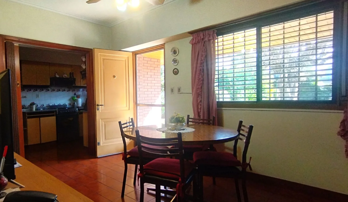Casa de 6 ambientes en venta en José Mármol, Bynnon 2800, foto 2