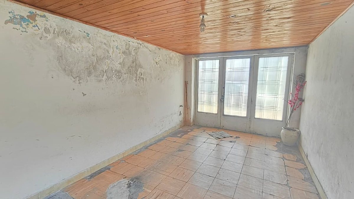 Foto 5 — CASA EN VENTA EN LANUS. INVERSION!
