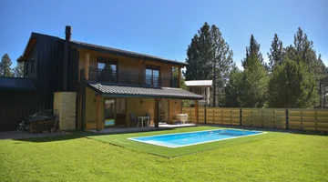 HERMOSA CASA EN BARRIO DOS VALLES