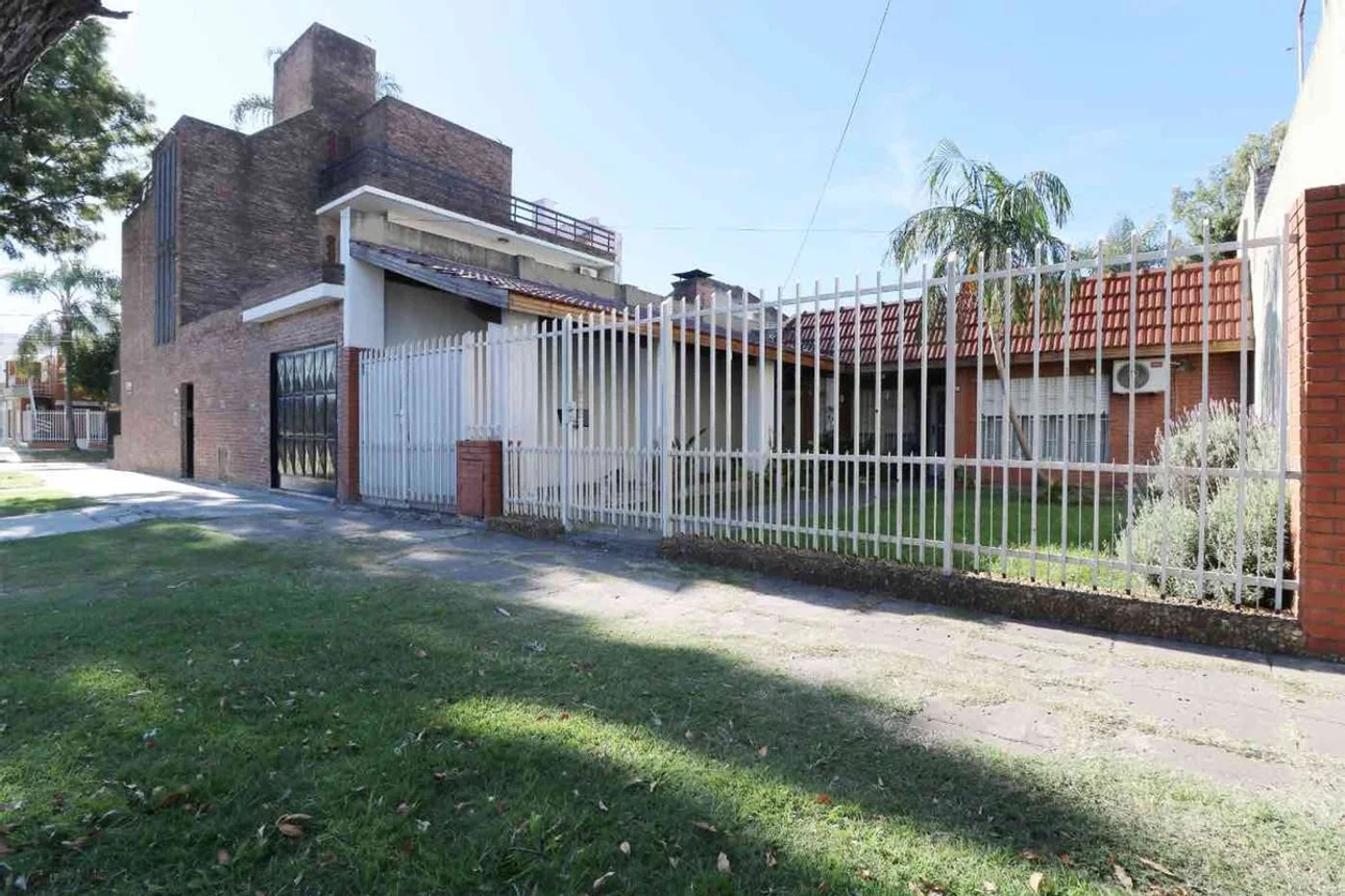 Casa de 3 ambientes en venta en Villa Bosch, Martín Fierro 7300, foto 2