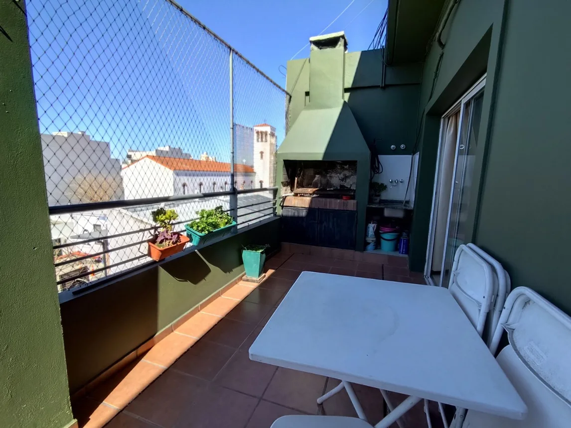 Departamento de 3 ambientes en venta en Villa Luro, Homero 300