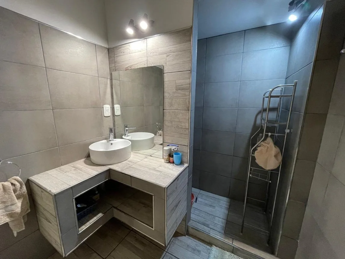 Casa en venta en Guaymallén, foto 2