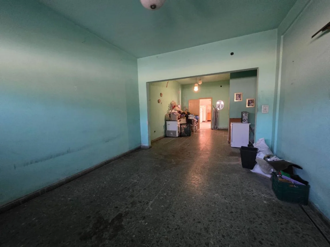 Casa de 7 ambientes en venta en Sarandí, Avenida Roca 2300, foto 2
