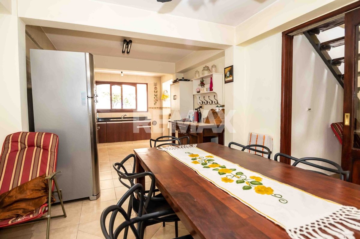 CASA VENTA EN SAN CARLOS ZONA SUR 5 DORMITORIOS - foto 9