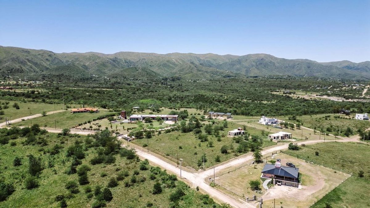 VENTA LOTE EN CHACRAS DE LA JOSEFINA CORDOBA - foto 3