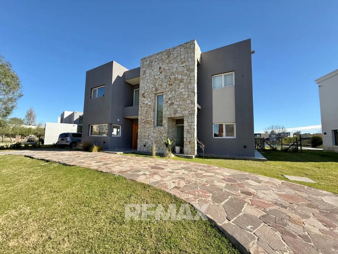 Casa en venta en Belén de Escobar, foto 3