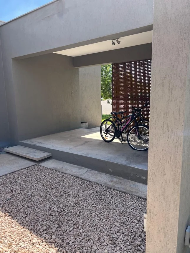 Casa en venta en Guaymallén, foto 3
