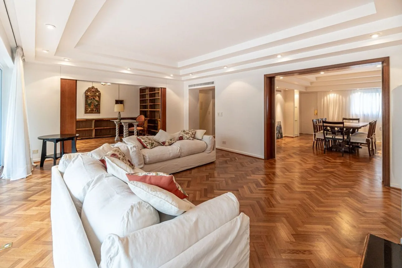 Piso de 7 ambientes en alquiler en Recoleta, Copérnico 2300, foto 2