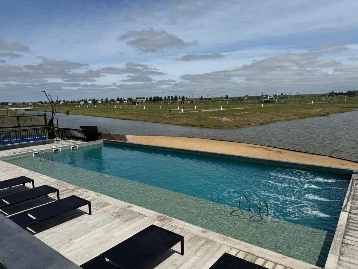 Foto 6 — VENTA LOTE FUNES LAKES FRENTE SUR - OPORTUNIDAD!!