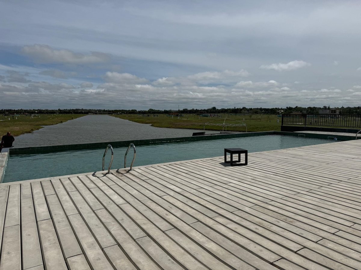 Foto 5 — VENTA LOTE FUNES LAKES FRENTE SUR - OPORTUNIDAD!!
