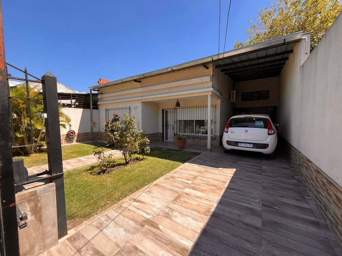 Casa en venta en Villa Tesei, foto 2