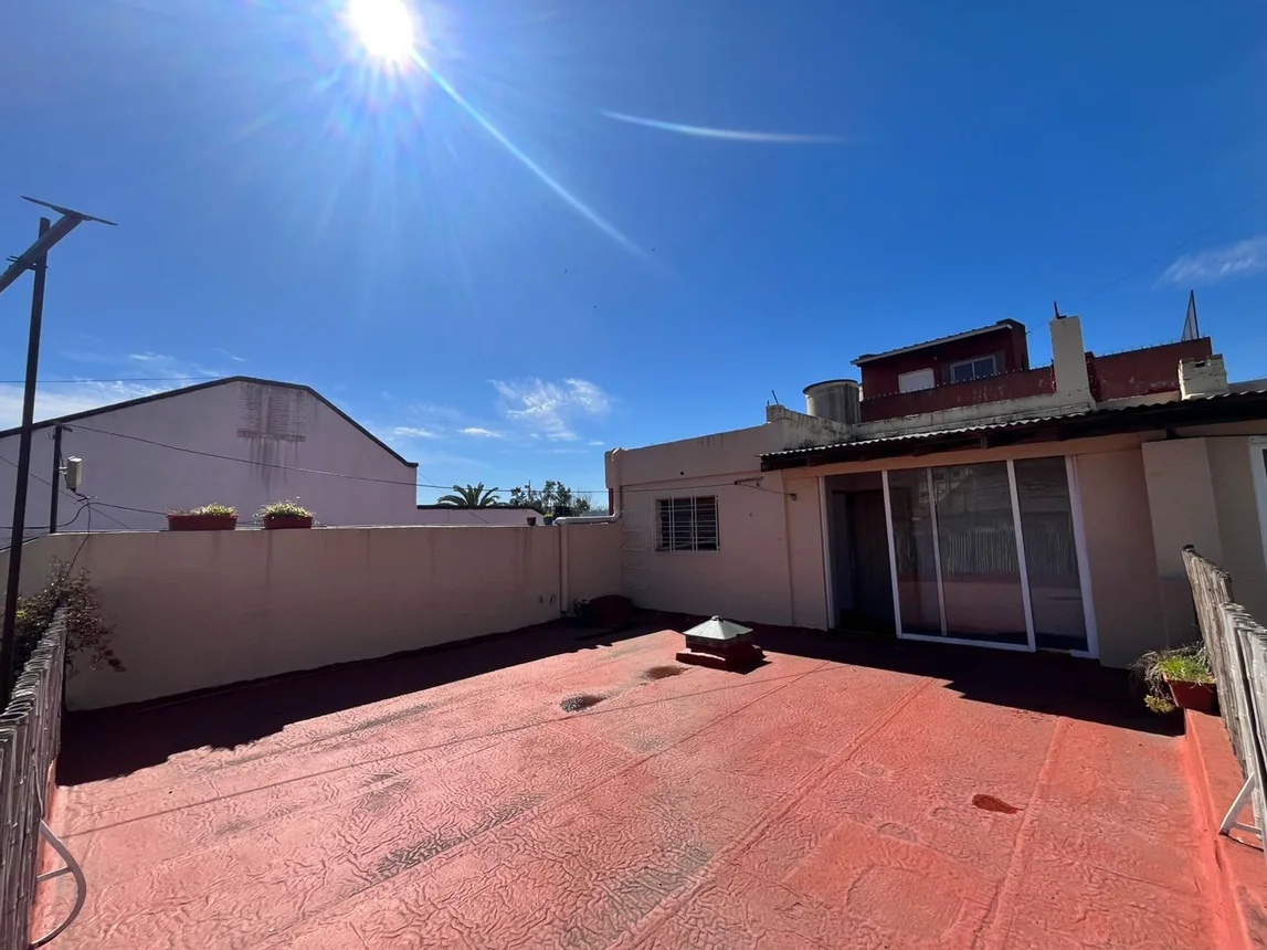 Casa en venta en Sáenz Peña, foto 2