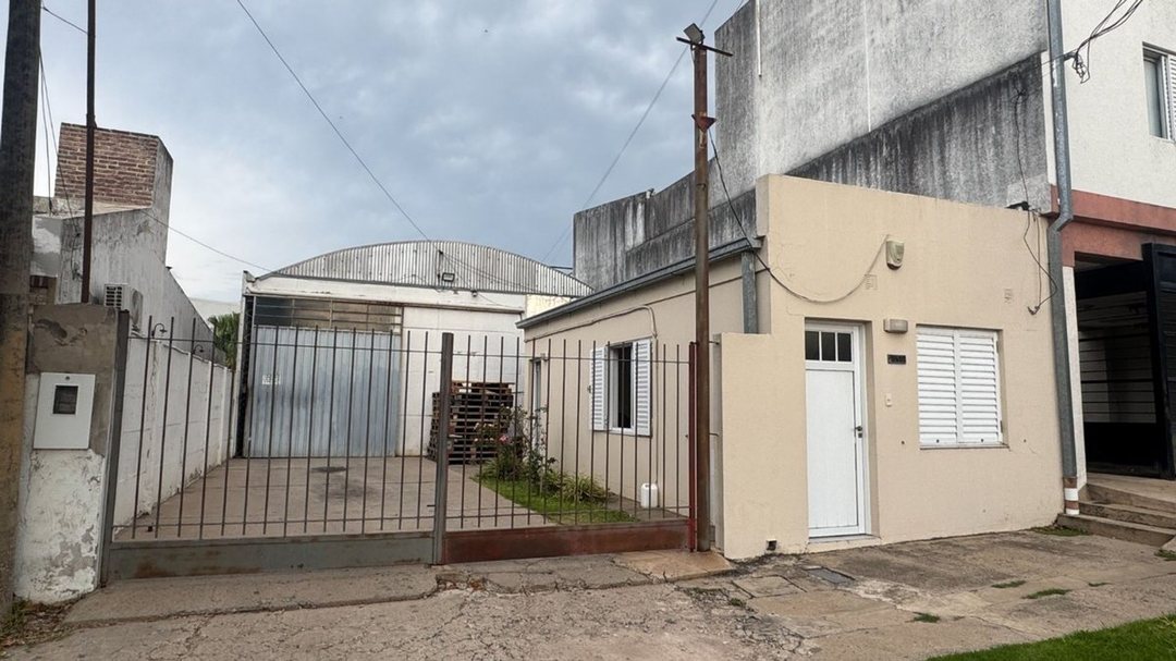 ALQUILER / GALPÓN COMERCIAL / B° ILOLAY / RAFAELA