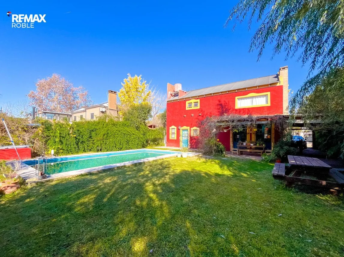 Casa de 3 ambientes en venta en City Bell, 11 E/ 465 y 466 1600