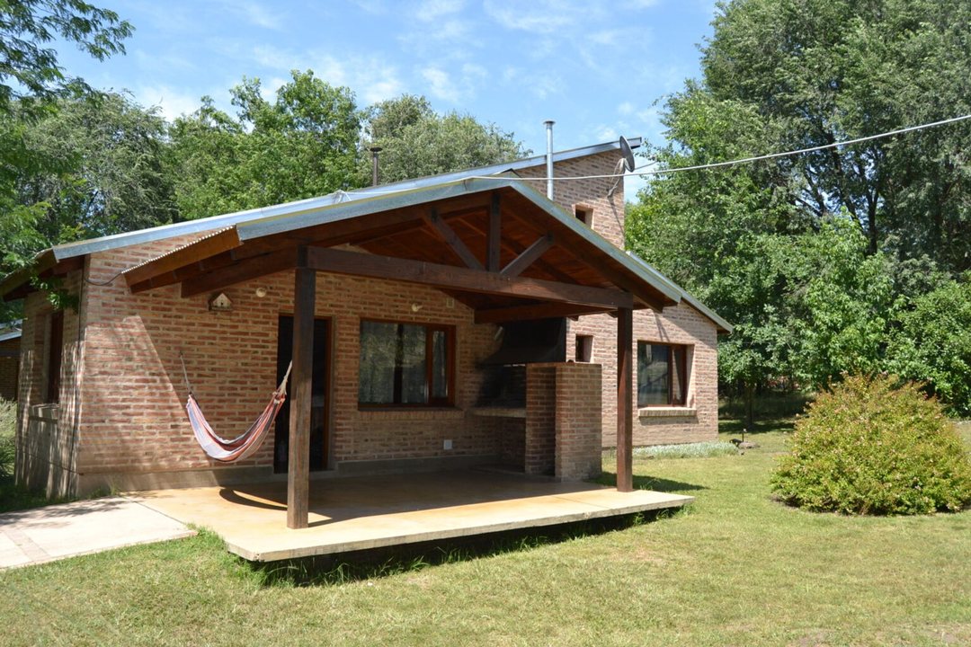 VENTA COMPLEJO DE CABAÑAS ACTIVO LOS REARTES