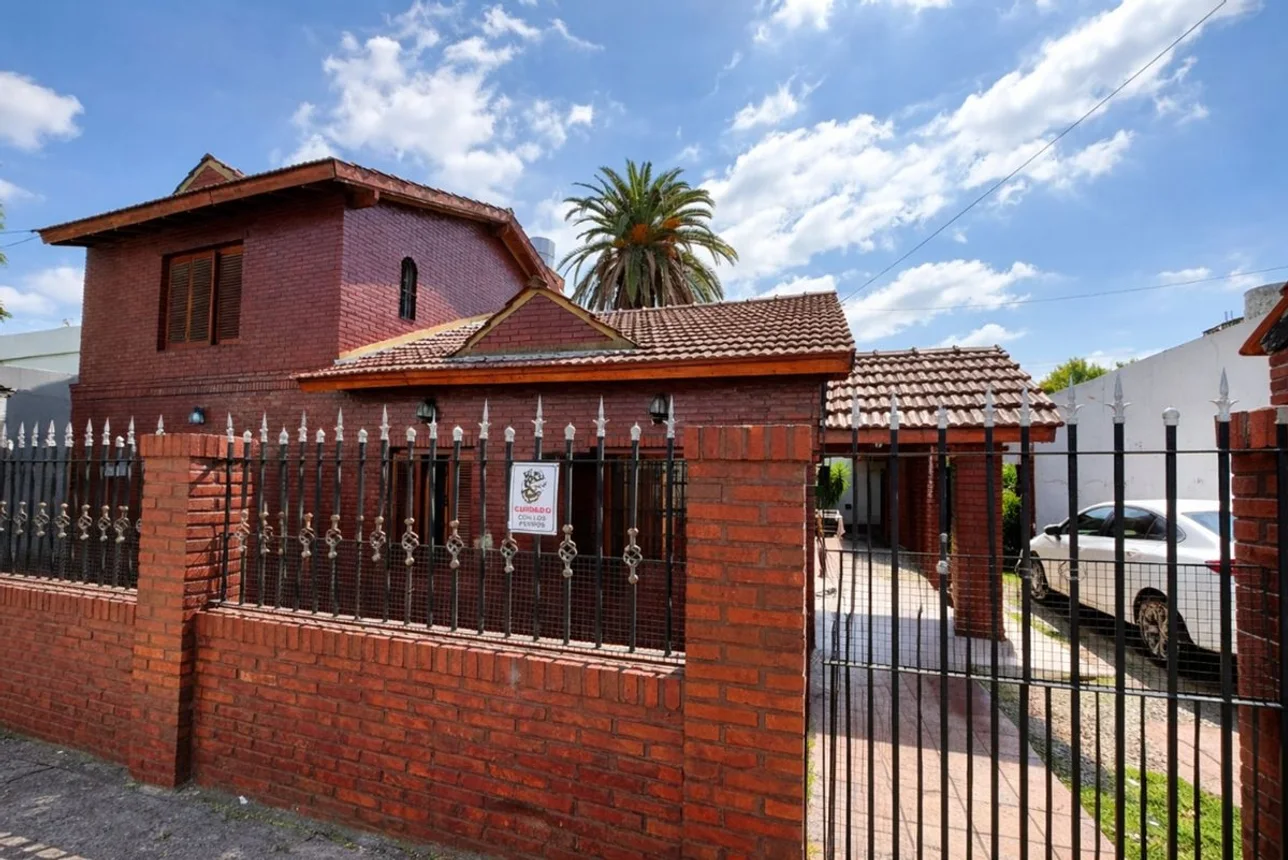 Venta casa en pilar centro calle bolivar al 800, foto 2