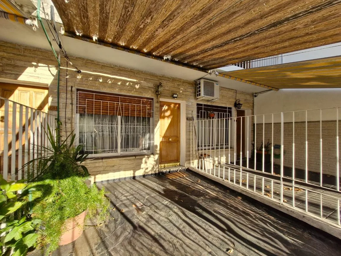Casa dúplex de 3 ambientes en venta en Olivos, Alferez Hipólito Bouchard 3500, foto 2