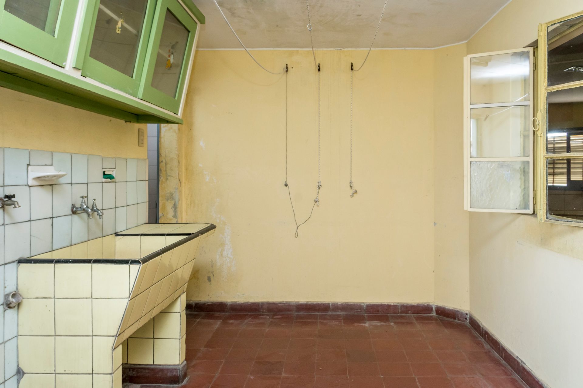 CASA 5 DORMITORIOS VENTA MACROCENTRO EN ESQUINA - foto 11
