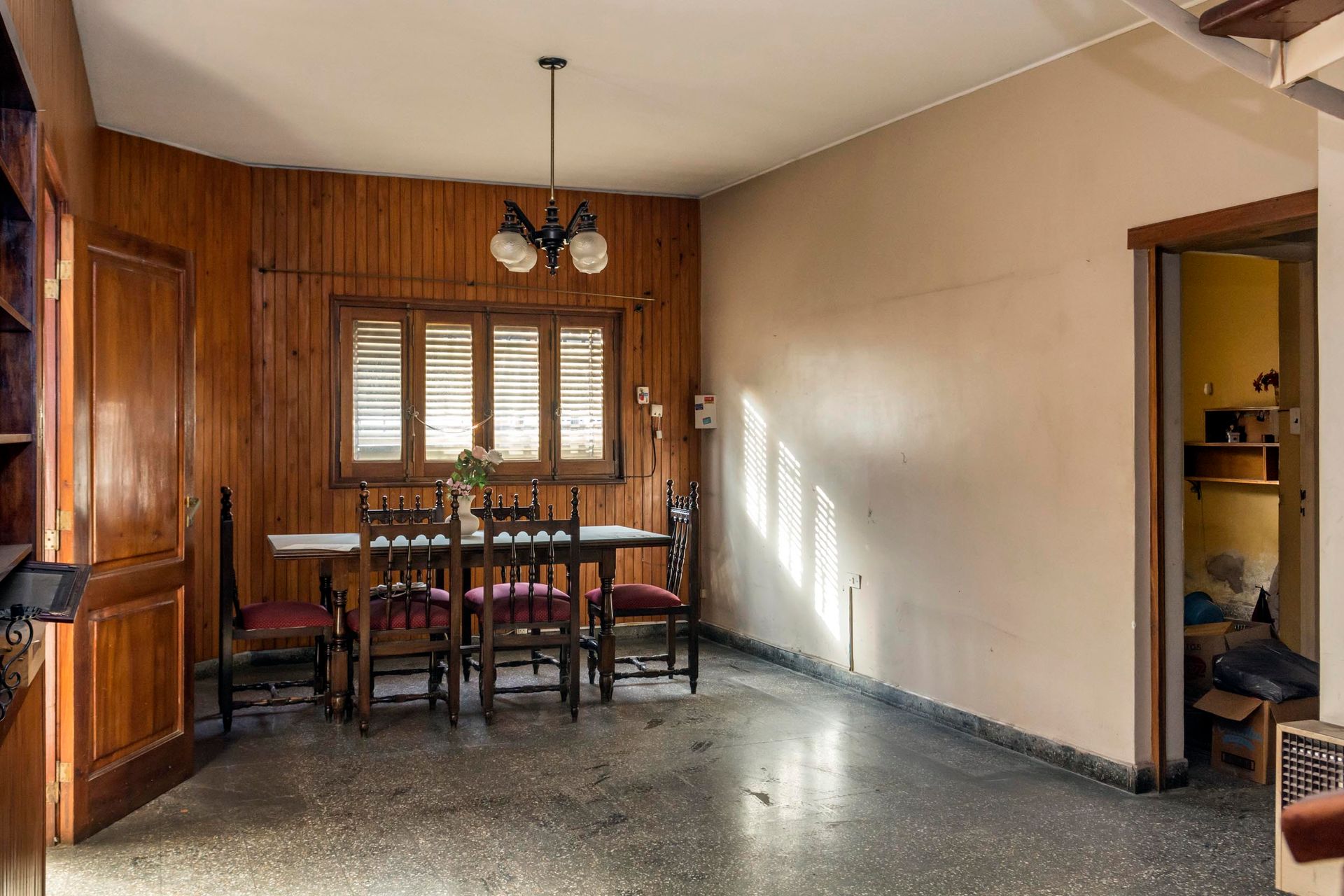 CASA 5 DORMITORIOS VENTA MACROCENTRO EN ESQUINA - foto 2