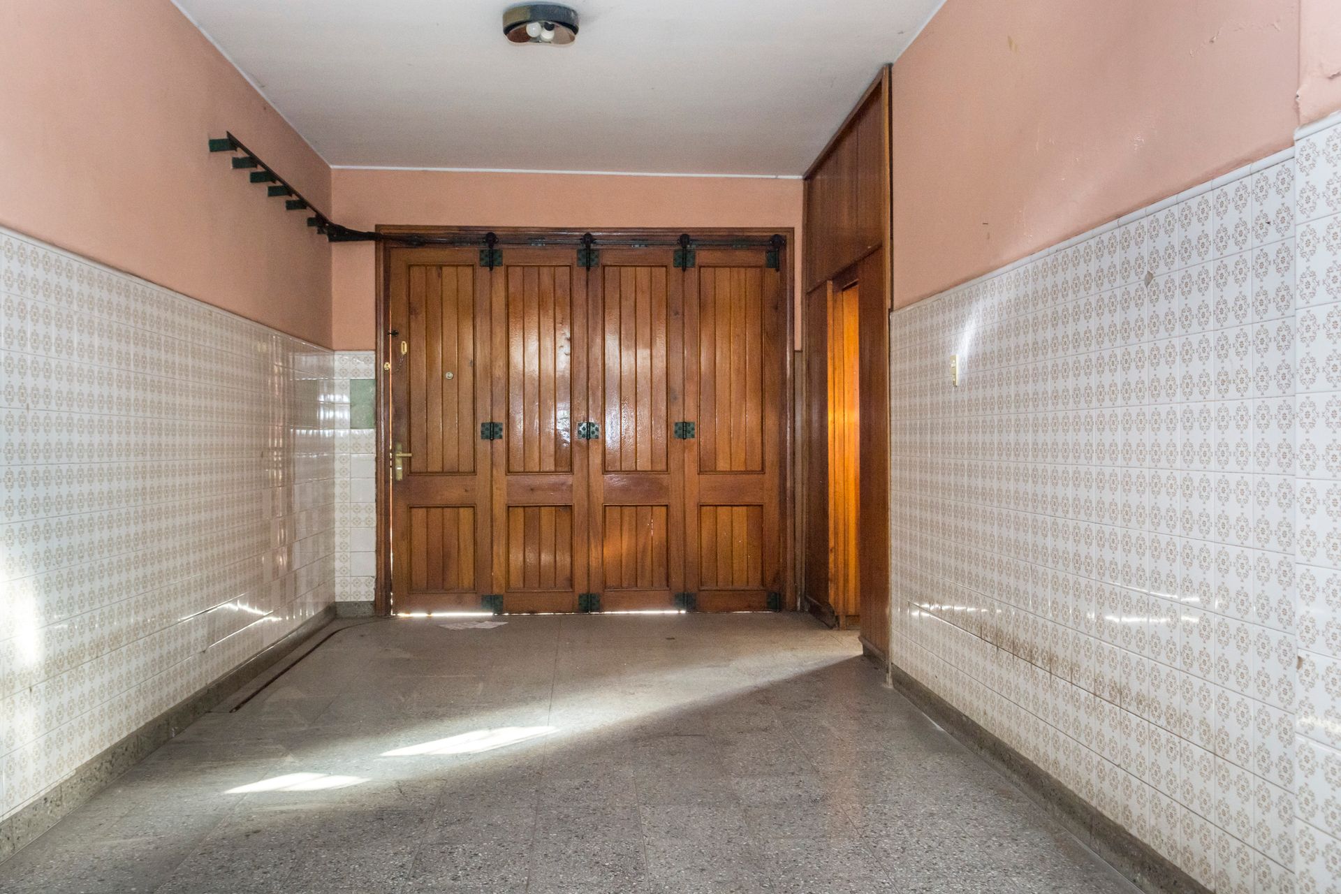 CASA 5 DORMITORIOS VENTA MACROCENTRO EN ESQUINA - foto 6
