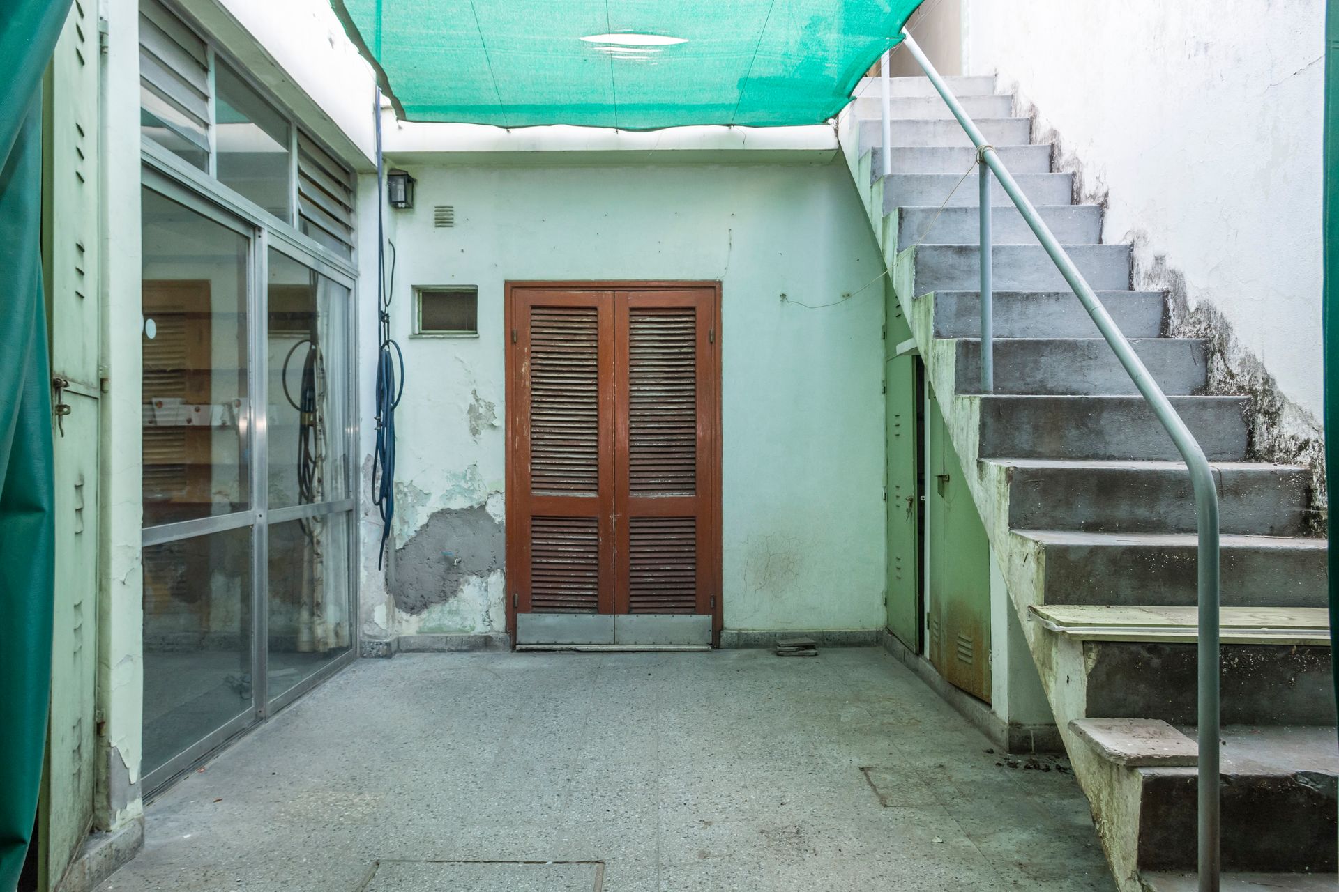 CASA 5 DORMITORIOS VENTA MACROCENTRO EN ESQUINA - foto 7