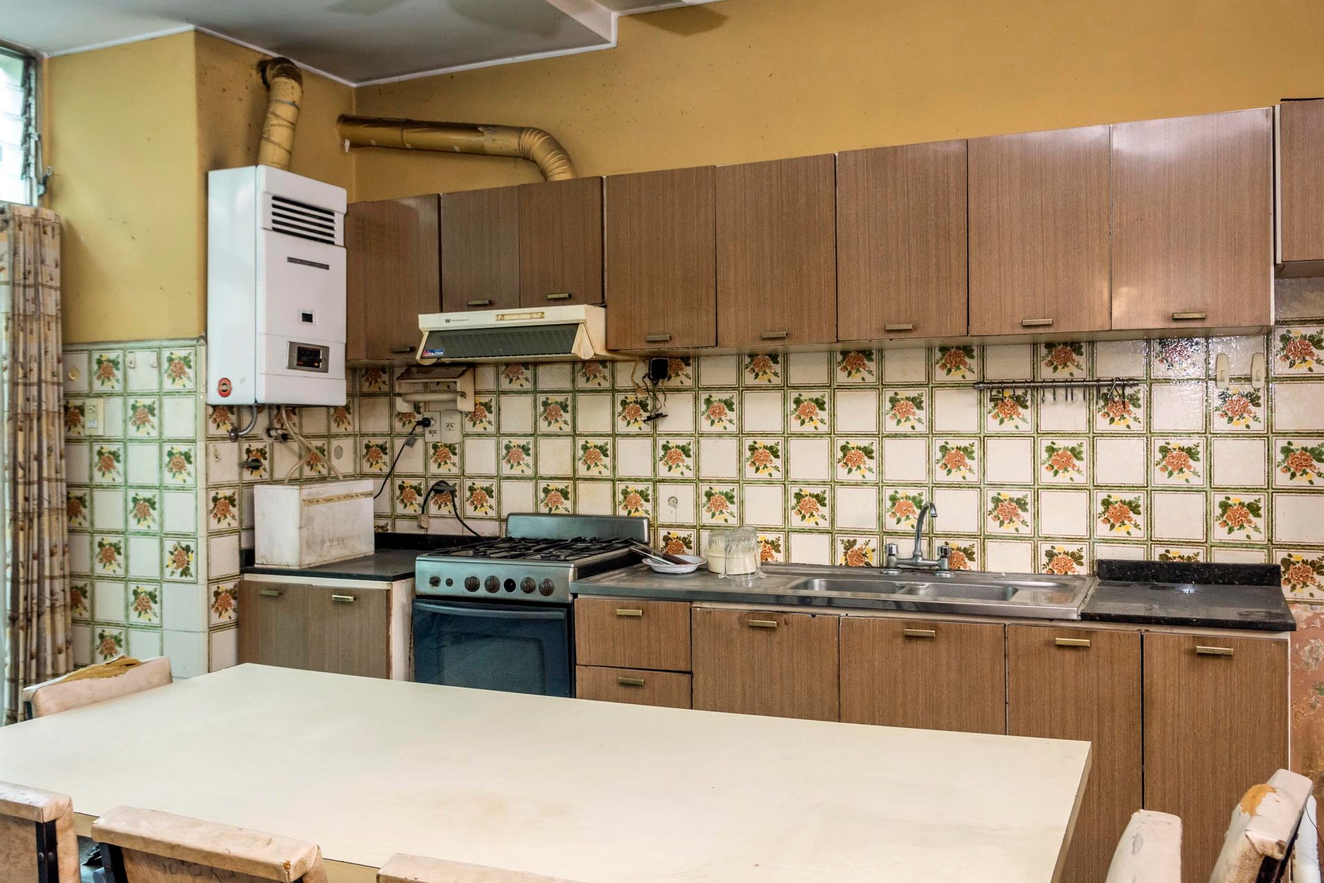 CASA 5 DORMITORIOS VENTA MACROCENTRO EN ESQUINA - foto 4
