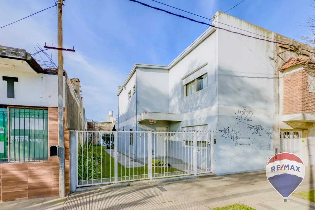 Casa en venta en La Plata, foto 2
