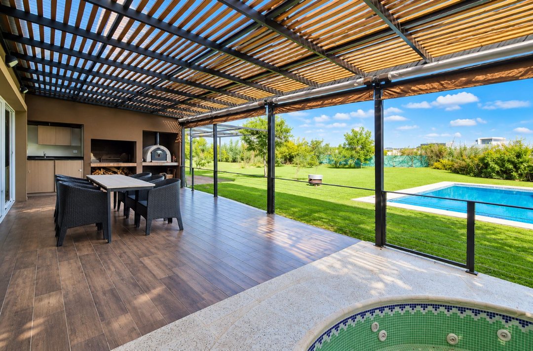VENTA CASA 5 AMBIENTES ESCOBAR B PUERTOS VISTAS