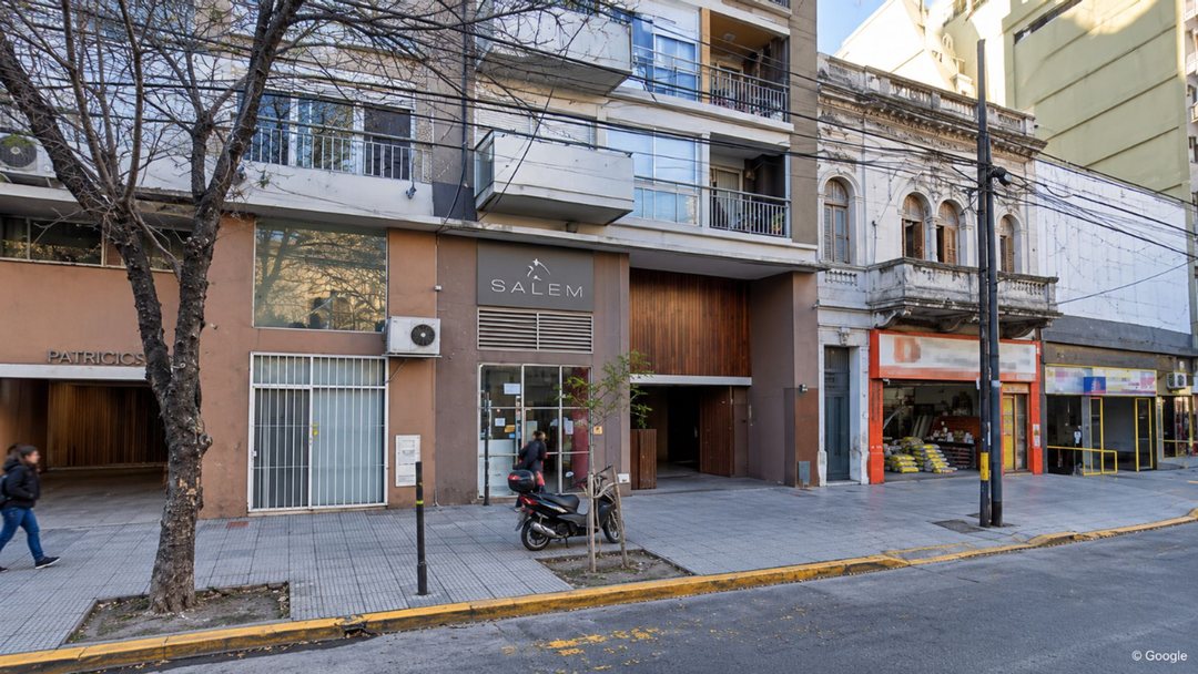 VENTA COCHERA  CUBIERTA LA BOCA