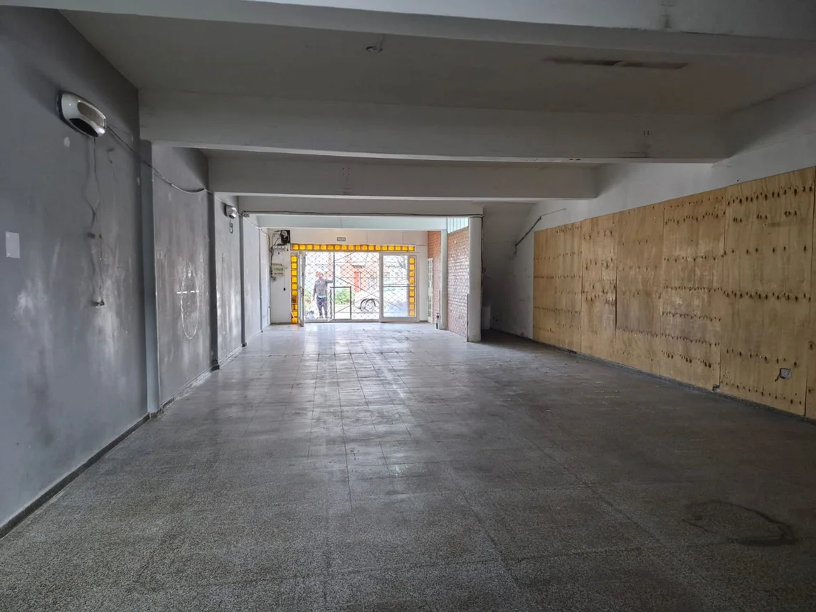 Local comercial + depto + casa en venta en neuquén, foto 3