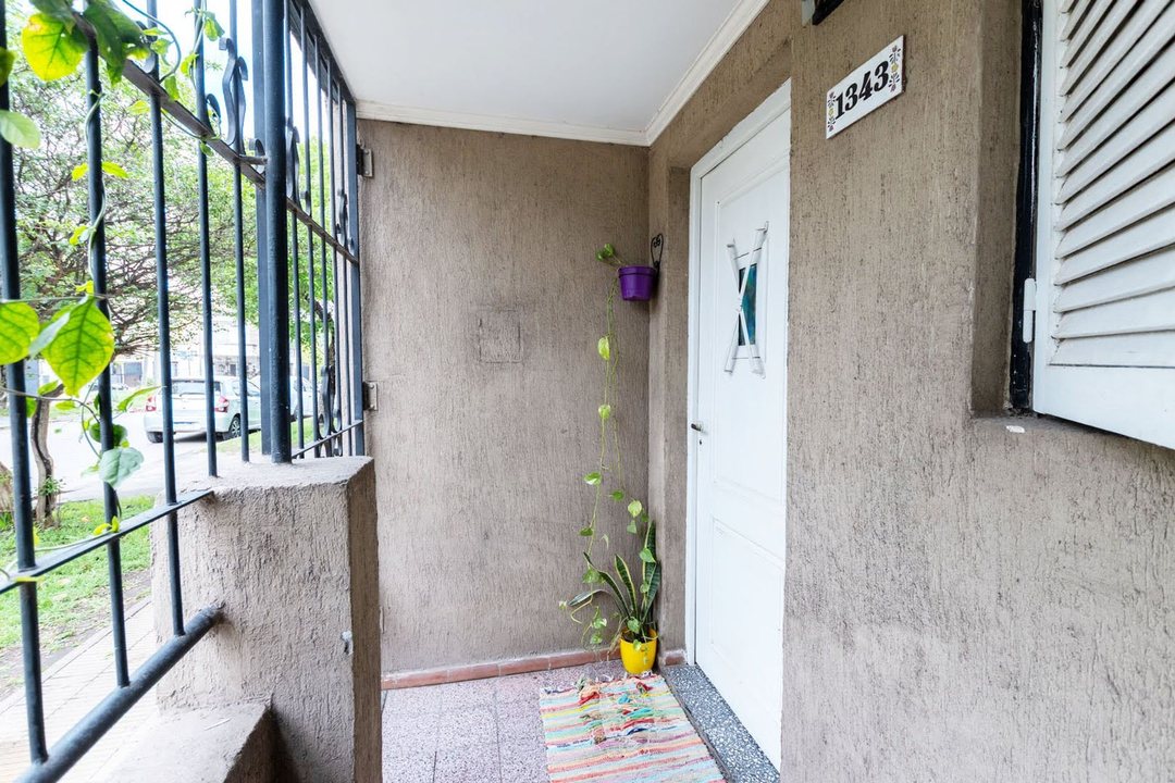 Casa a la venta en Barrio Sur de 2 dormit. y patio